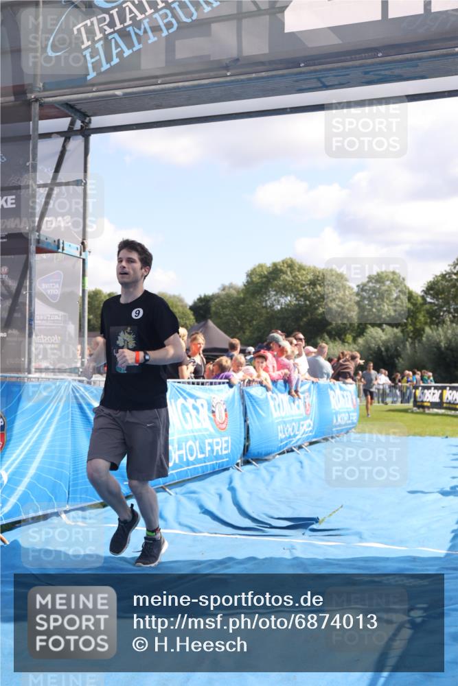 25.08.2024 - Elbe Triathlon Hamburg H.Heesch http://msf.ph/oto/6874013 25.08.2024 11:38:31 Ziel 224, 562, 628, 650 meine-sportfotos.de