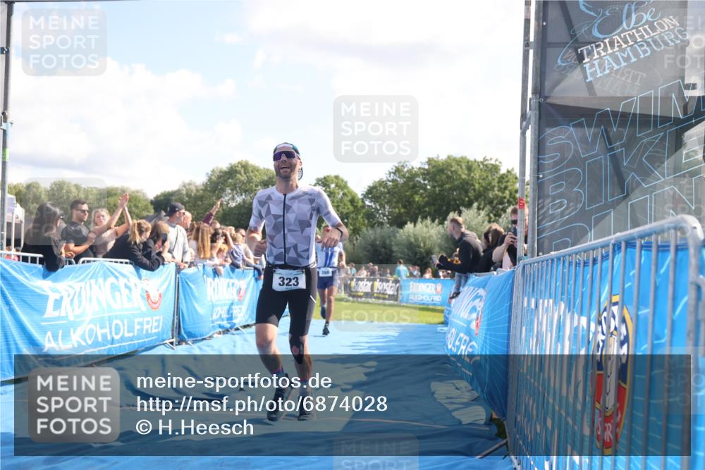 25.08.2024 - Elbe Triathlon Hamburg H.Heesch http://msf.ph/oto/6874028 25.08.2024 11:12:11 Ziel 268, 323, 390, 399 meine-sportfotos.de
