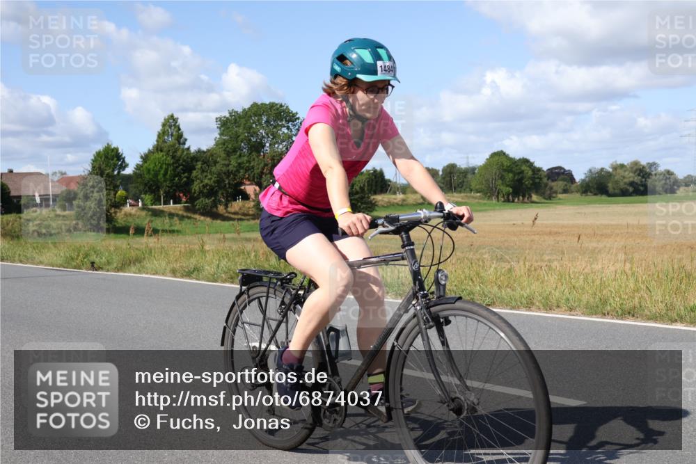 25.08.2024 - Elbe Triathlon Hamburg Fuchs,  Jonas http://msf.ph/oto/6874037 25.08.2024 11:25:36 Radfahren 1484 meine-sportfotos.de