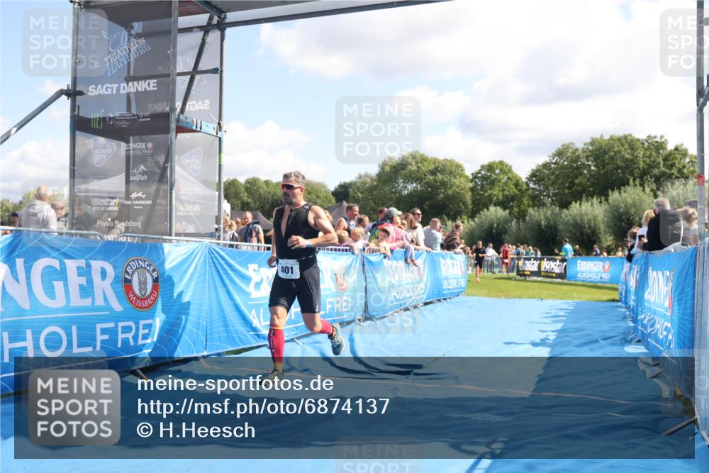25.08.2024 - Elbe Triathlon Hamburg H.Heesch http://msf.ph/oto/6874137 25.08.2024 11:38:42 Ziel 401, 628, 770 meine-sportfotos.de