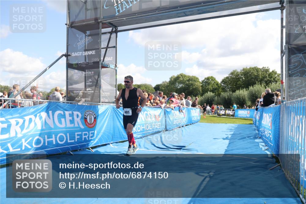 25.08.2024 - Elbe Triathlon Hamburg H.Heesch http://msf.ph/oto/6874150 25.08.2024 11:38:42 Ziel 401, 628, 770 meine-sportfotos.de