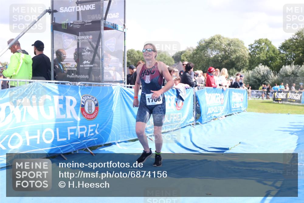 25.08.2024 - Elbe Triathlon Hamburg H.Heesch http://msf.ph/oto/6874156 25.08.2024 12:01:04 Ziel 382, 1706 meine-sportfotos.de