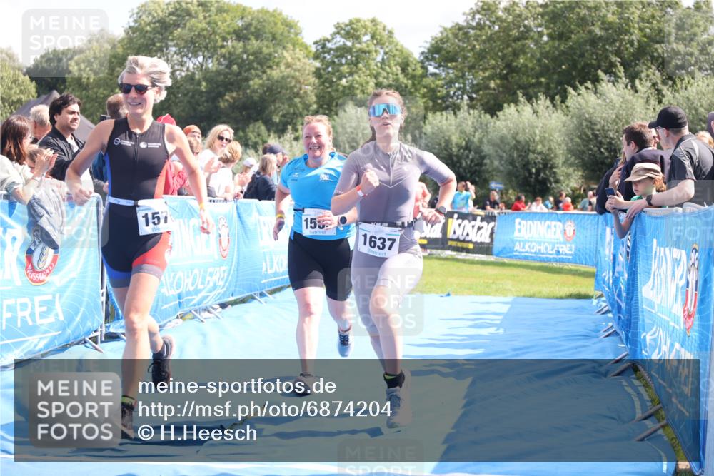 25.08.2024 - Elbe Triathlon Hamburg H.Heesch http://msf.ph/oto/6874204 25.08.2024 12:01:16 Ziel 1505, 1576, 1637, 1663 meine-sportfotos.de