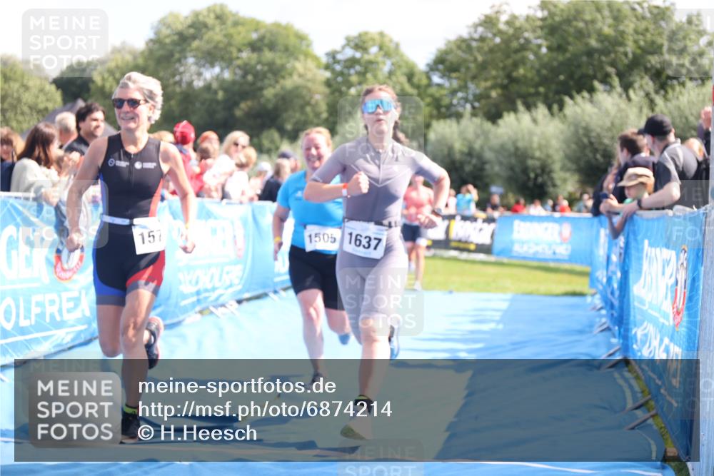25.08.2024 - Elbe Triathlon Hamburg H.Heesch http://msf.ph/oto/6874214 25.08.2024 12:01:16 Ziel 1505, 1576, 1637, 1663 meine-sportfotos.de