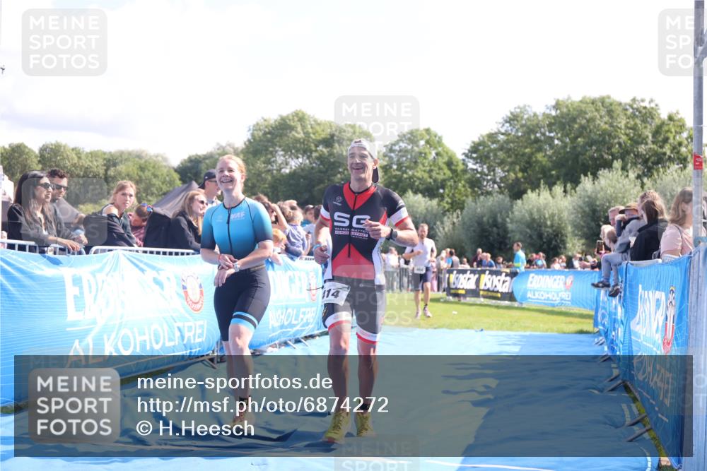 25.08.2024 - Elbe Triathlon Hamburg H.Heesch http://msf.ph/oto/6874272 25.08.2024 11:12:30 Ziel 134, 404, 414, 610 meine-sportfotos.de