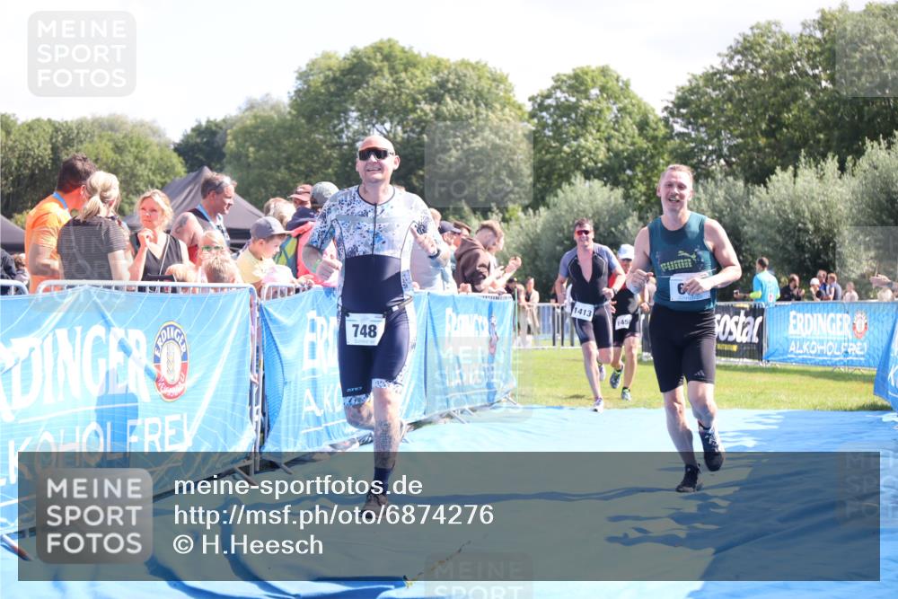 25.08.2024 - Elbe Triathlon Hamburg H.Heesch http://msf.ph/oto/6874276 25.08.2024 11:39:00 Ziel 687, 748, 1413, 1456 meine-sportfotos.de