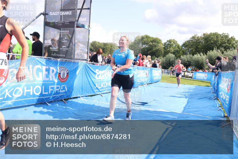 25.08.2024 - Elbe Triathlon Hamburg H.Heesch http://msf.ph/oto/6874281 25.08.2024 12:01:17 Ziel 1505, 1576, 1637, 1663 meine-sportfotos.de