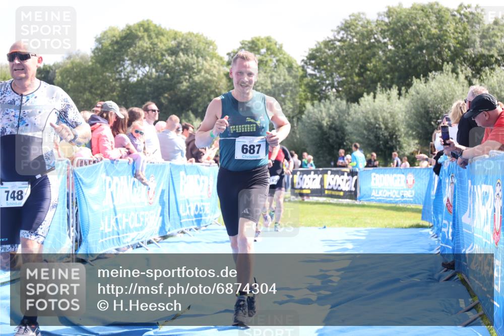 25.08.2024 - Elbe Triathlon Hamburg H.Heesch http://msf.ph/oto/6874304 25.08.2024 11:39:01 Ziel 687, 748, 1413, 1456 meine-sportfotos.de