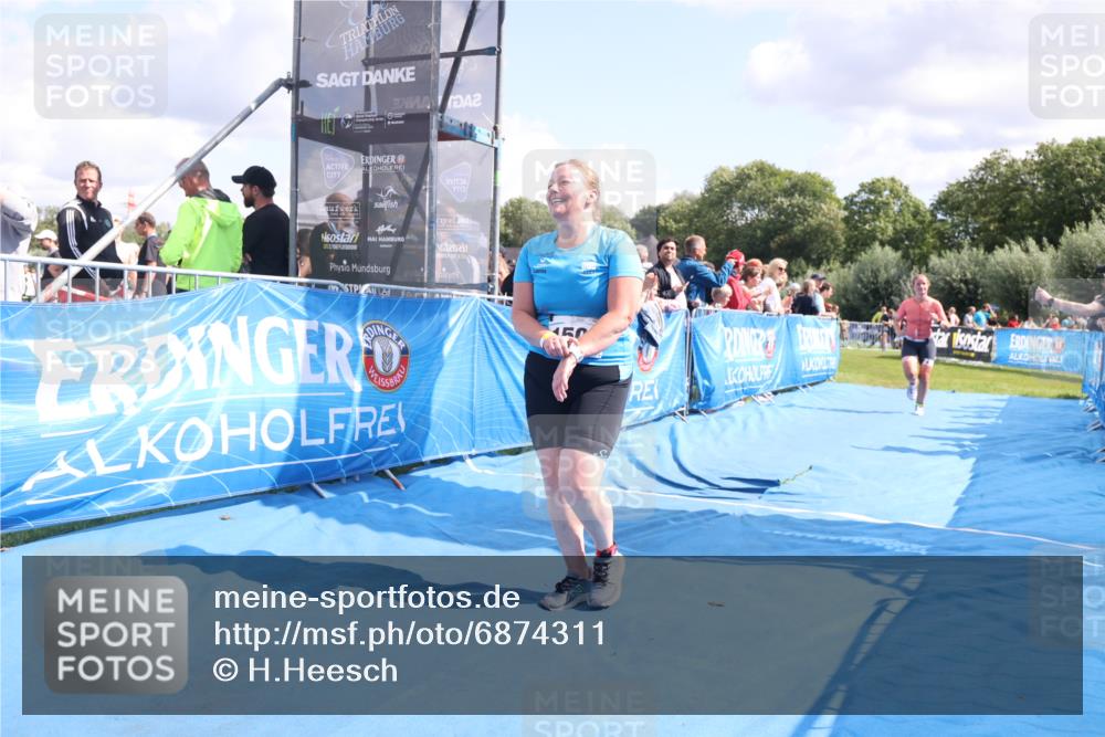 25.08.2024 - Elbe Triathlon Hamburg H.Heesch http://msf.ph/oto/6874311 25.08.2024 12:01:17 Ziel 1505, 1576, 1637, 1663 meine-sportfotos.de