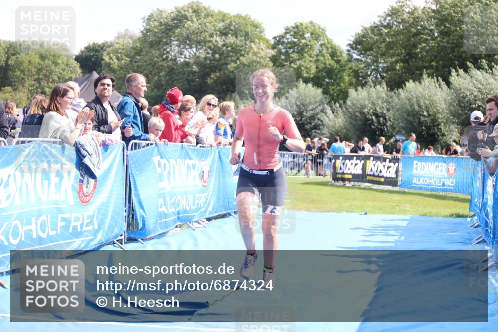 25.08.2024 - Elbe Triathlon Hamburg H.Heesch http://msf.ph/oto/6874324 25.08.2024 12:01:19 Ziel 1505, 1576, 1637, 1663 meine-sportfotos.de