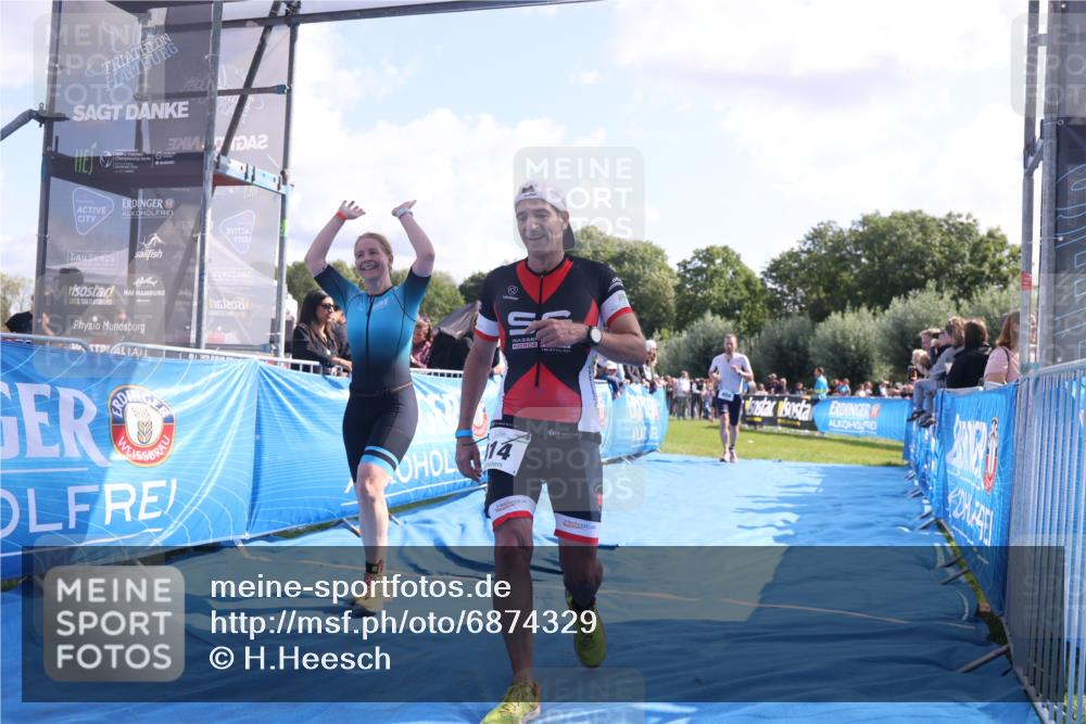 25.08.2024 - Elbe Triathlon Hamburg H.Heesch http://msf.ph/oto/6874329 25.08.2024 11:12:31 Ziel 134, 404, 414, 610 meine-sportfotos.de