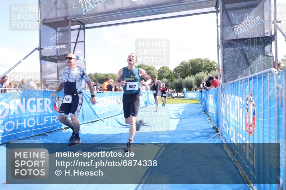 25.08.2024 - Elbe Triathlon Hamburg H.Heesch http://msf.ph/oto/6874338 25.08.2024 11:39:01 Ziel 687, 748, 1413, 1456 meine-sportfotos.de