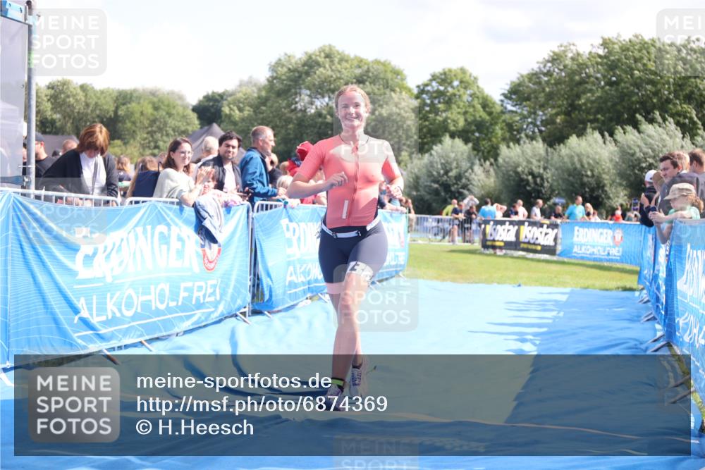 25.08.2024 - Elbe Triathlon Hamburg H.Heesch http://msf.ph/oto/6874369 25.08.2024 12:01:20 Ziel 1505, 1576, 1637, 1663 meine-sportfotos.de