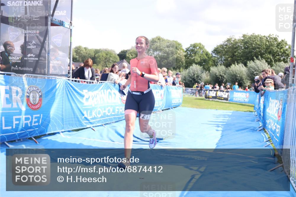 25.08.2024 - Elbe Triathlon Hamburg H.Heesch http://msf.ph/oto/6874412 25.08.2024 12:01:20 Ziel 1505, 1576, 1637, 1663 meine-sportfotos.de