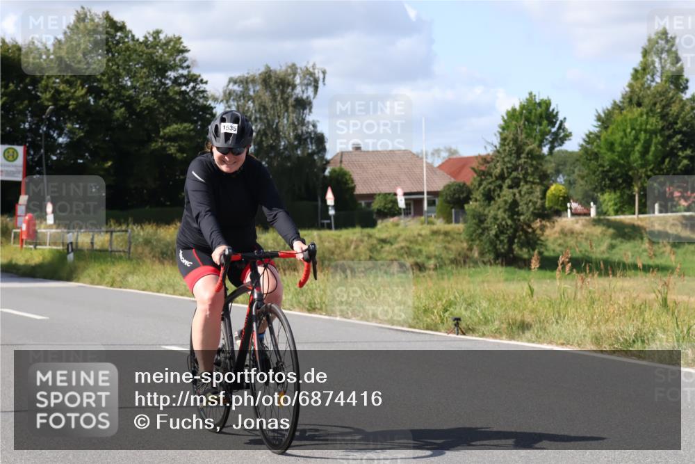 25.08.2024 - Elbe Triathlon Hamburg Fuchs,  Jonas http://msf.ph/oto/6874416 25.08.2024 11:31:37 Radfahren 1535 meine-sportfotos.de