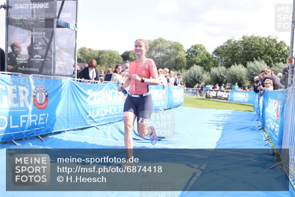 25.08.2024 - Elbe Triathlon Hamburg H.Heesch http://msf.ph/oto/6874418 25.08.2024 12:01:20 Ziel 1505, 1576, 1637, 1663 meine-sportfotos.de