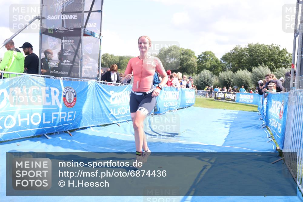 25.08.2024 - Elbe Triathlon Hamburg H.Heesch http://msf.ph/oto/6874436 25.08.2024 12:01:20 Ziel 1505, 1576, 1637, 1663 meine-sportfotos.de