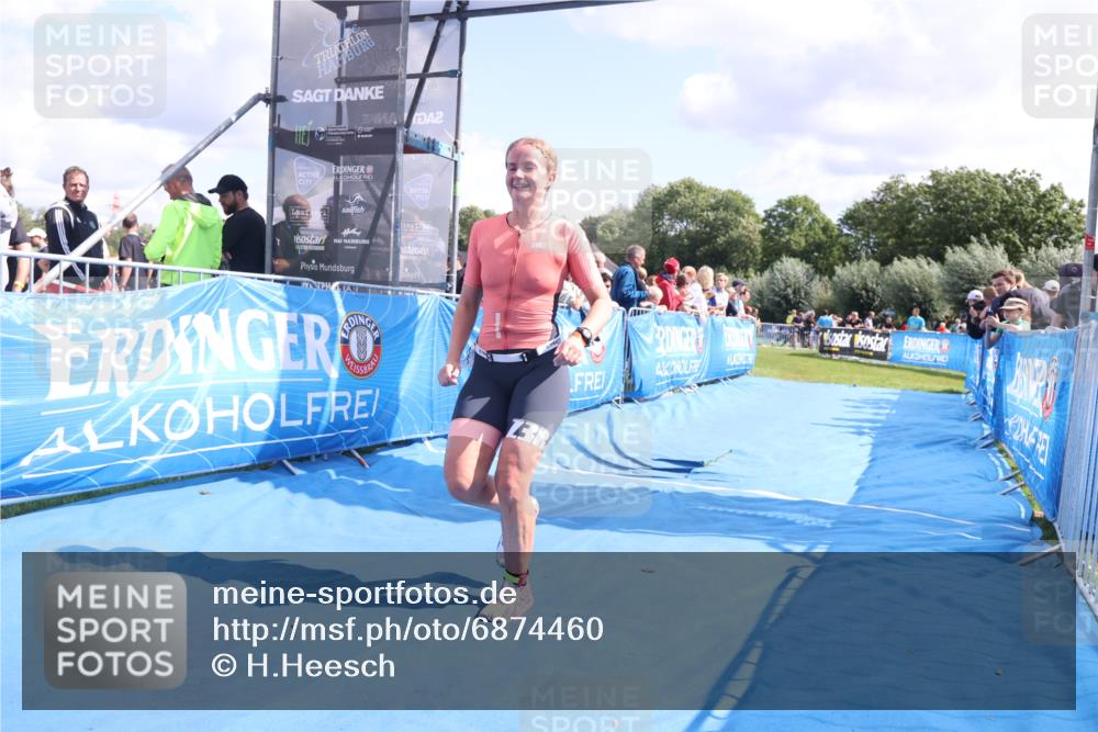 25.08.2024 - Elbe Triathlon Hamburg H.Heesch http://msf.ph/oto/6874460 25.08.2024 12:01:21 Ziel 1505, 1576, 1637, 1663 meine-sportfotos.de
