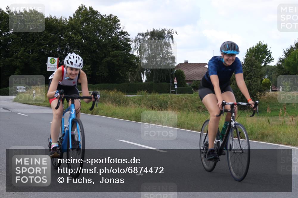 25.08.2024 - Elbe Triathlon Hamburg Fuchs,  Jonas http://msf.ph/oto/6874472 25.08.2024 11:34:26 Radfahren 1648, 1655 meine-sportfotos.de