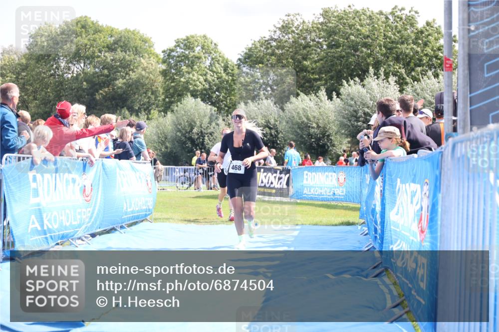 25.08.2024 - Elbe Triathlon Hamburg H.Heesch http://msf.ph/oto/6874504 25.08.2024 12:01:29 Ziel 468, 1619 meine-sportfotos.de