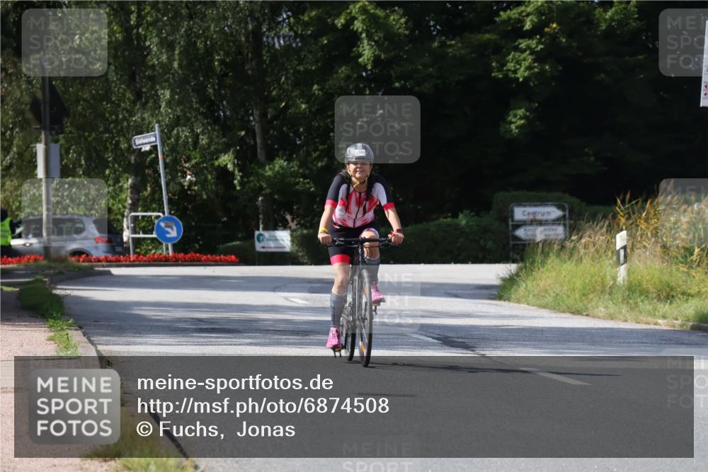 25.08.2024 - Elbe Triathlon Hamburg Fuchs,  Jonas http://msf.ph/oto/6874508 25.08.2024 11:37:43 Radfahren 1551 meine-sportfotos.de