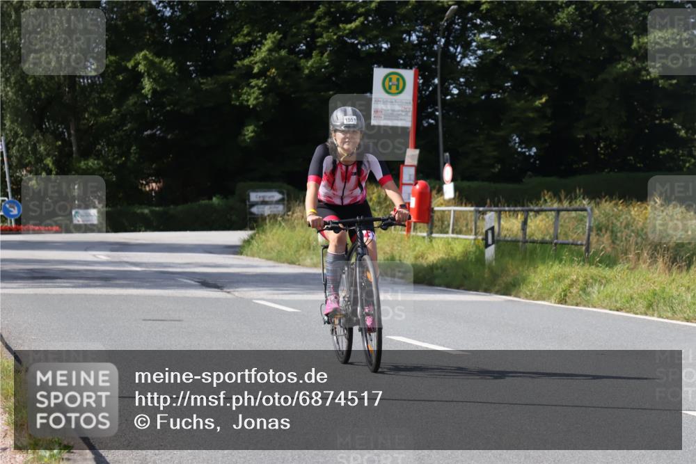 25.08.2024 - Elbe Triathlon Hamburg Fuchs,  Jonas http://msf.ph/oto/6874517 25.08.2024 11:37:45 Radfahren 1551 meine-sportfotos.de