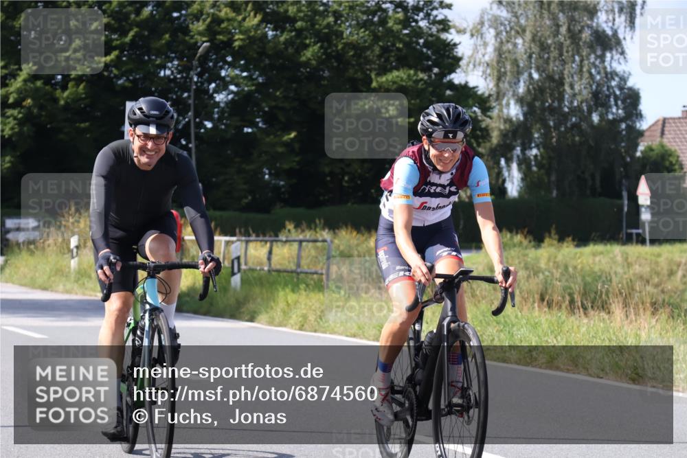25.08.2024 - Elbe Triathlon Hamburg Fuchs,  Jonas http://msf.ph/oto/6874560 25.08.2024 11:42:13 Radfahren 1604 meine-sportfotos.de