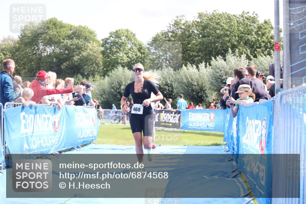 25.08.2024 - Elbe Triathlon Hamburg H.Heesch http://msf.ph/oto/6874568 25.08.2024 12:01:30 Ziel 468, 1619 meine-sportfotos.de