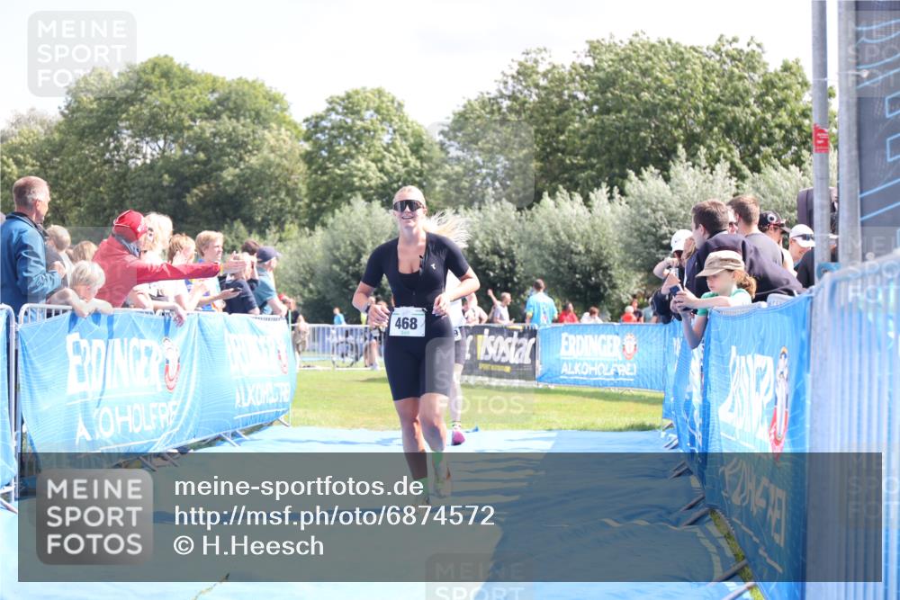 25.08.2024 - Elbe Triathlon Hamburg H.Heesch http://msf.ph/oto/6874572 25.08.2024 12:01:30 Ziel 468, 1619 meine-sportfotos.de