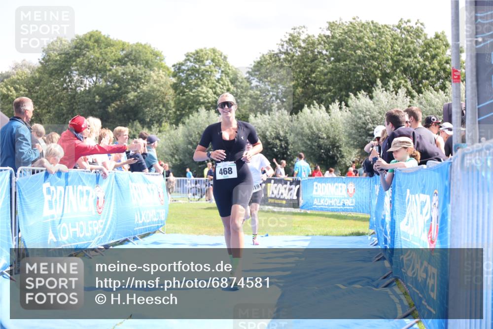 25.08.2024 - Elbe Triathlon Hamburg H.Heesch http://msf.ph/oto/6874581 25.08.2024 12:01:30 Ziel 468, 1619 meine-sportfotos.de