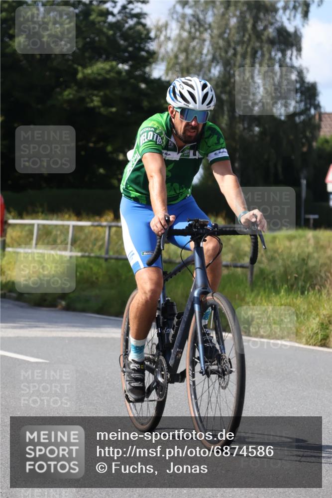 25.08.2024 - Elbe Triathlon Hamburg Fuchs,  Jonas http://msf.ph/oto/6874586 25.08.2024 11:50:27 Radfahren  meine-sportfotos.de