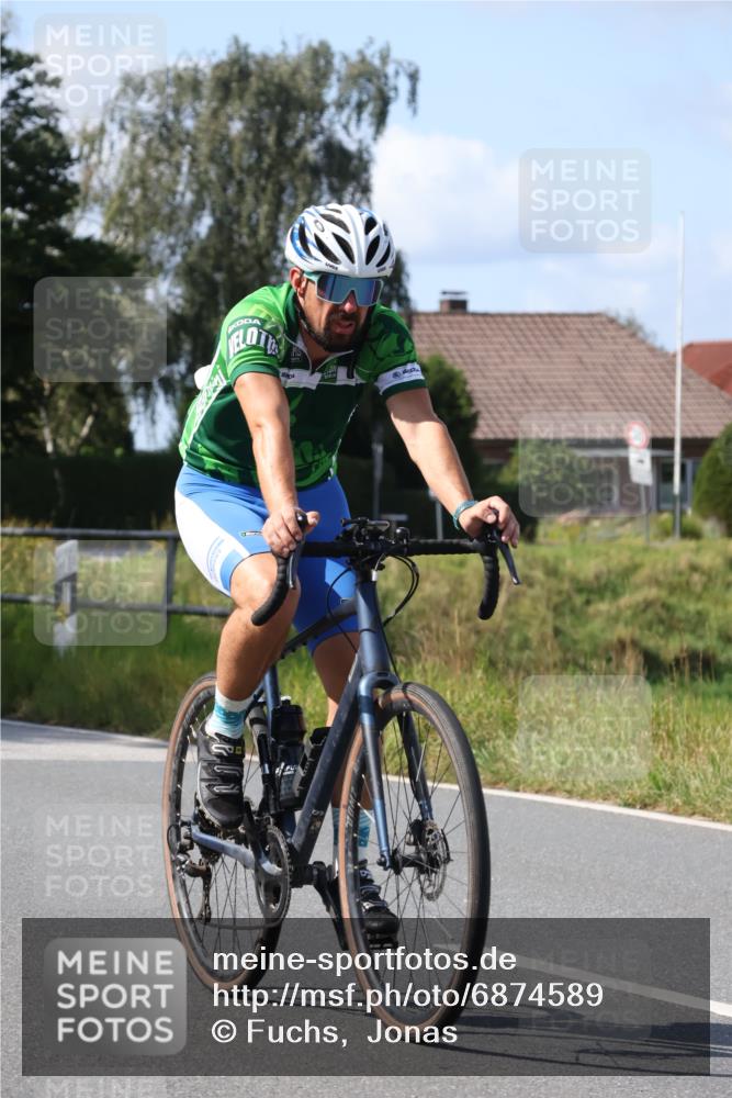 25.08.2024 - Elbe Triathlon Hamburg Fuchs,  Jonas http://msf.ph/oto/6874589 25.08.2024 11:50:27 Radfahren  meine-sportfotos.de
