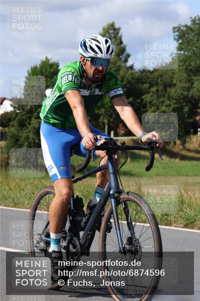 25.08.2024 - Elbe Triathlon Hamburg Fuchs,  Jonas http://msf.ph/oto/6874596 25.08.2024 11:50:27 Radfahren  meine-sportfotos.de