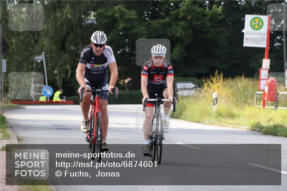 25.08.2024 - Elbe Triathlon Hamburg Fuchs,  Jonas http://msf.ph/oto/6874601 25.08.2024 12:34:40 Radfahren  meine-sportfotos.de