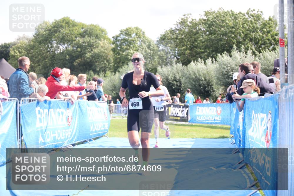 25.08.2024 - Elbe Triathlon Hamburg H.Heesch http://msf.ph/oto/6874609 25.08.2024 12:01:30 Ziel 468, 1619 meine-sportfotos.de