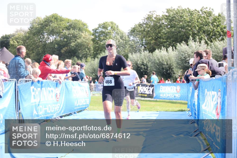 25.08.2024 - Elbe Triathlon Hamburg H.Heesch http://msf.ph/oto/6874612 25.08.2024 12:01:30 Ziel 468, 1619 meine-sportfotos.de