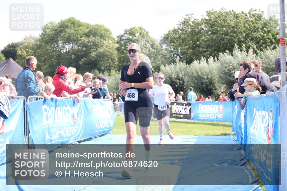 25.08.2024 - Elbe Triathlon Hamburg H.Heesch http://msf.ph/oto/6874620 25.08.2024 12:01:30 Ziel 468, 1619 meine-sportfotos.de