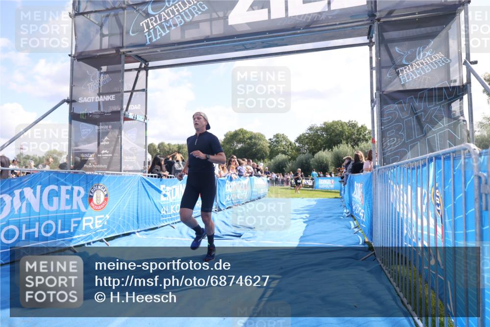 25.08.2024 - Elbe Triathlon Hamburg H.Heesch http://msf.ph/oto/6874627 25.08.2024 11:13:20 Ziel 433, 623 meine-sportfotos.de