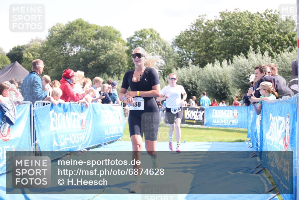 25.08.2024 - Elbe Triathlon Hamburg H.Heesch http://msf.ph/oto/6874628 25.08.2024 12:01:30 Ziel 468, 1619 meine-sportfotos.de