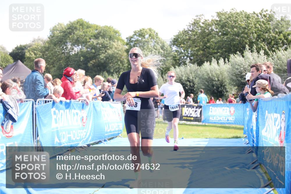 25.08.2024 - Elbe Triathlon Hamburg H.Heesch http://msf.ph/oto/6874632 25.08.2024 12:01:30 Ziel 468, 1619 meine-sportfotos.de