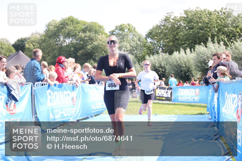 25.08.2024 - Elbe Triathlon Hamburg H.Heesch http://msf.ph/oto/6874641 25.08.2024 12:01:30 Ziel 468, 1619 meine-sportfotos.de