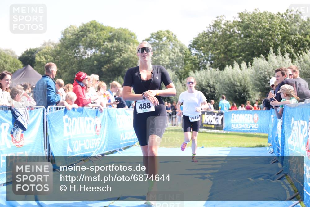 25.08.2024 - Elbe Triathlon Hamburg H.Heesch http://msf.ph/oto/6874644 25.08.2024 12:01:30 Ziel 468, 1619 meine-sportfotos.de