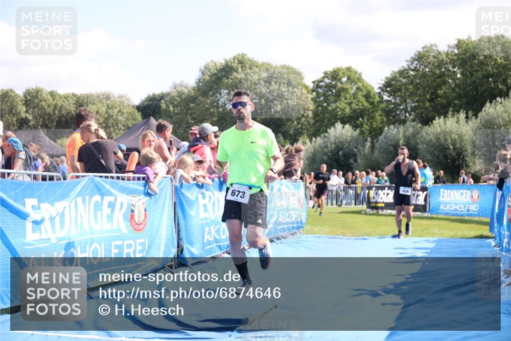 25.08.2024 - Elbe Triathlon Hamburg H.Heesch http://msf.ph/oto/6874646 25.08.2024 11:39:24 Ziel 304, 497, 673, 707, 1460 meine-sportfotos.de