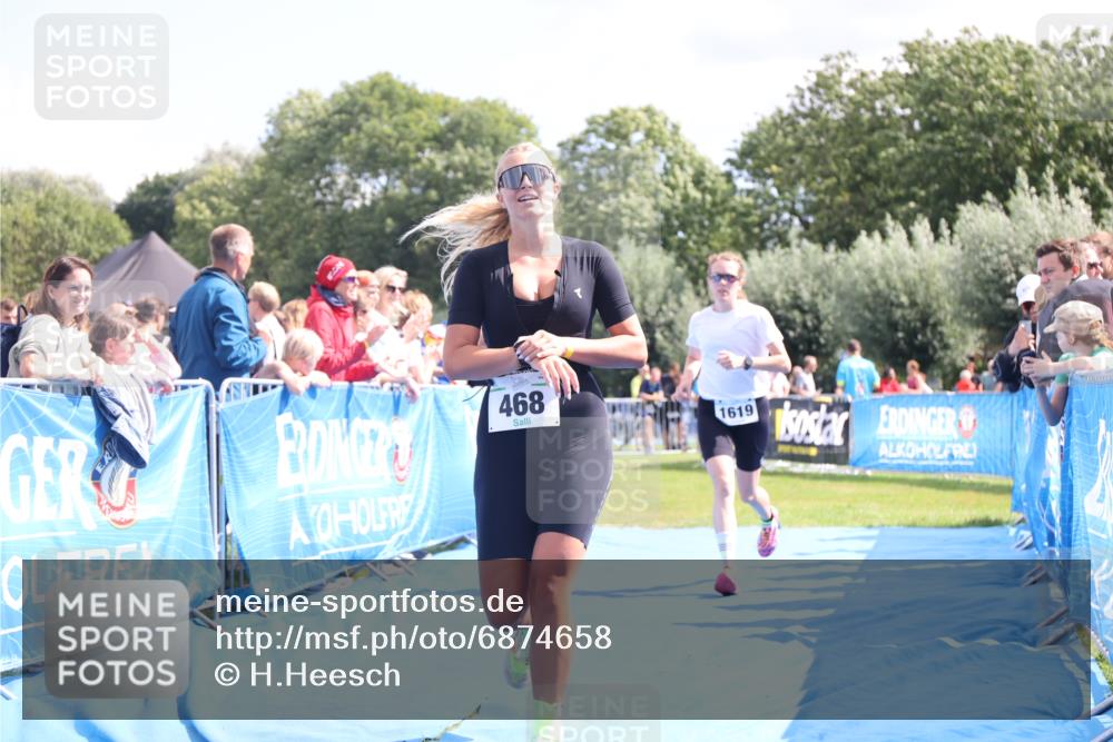 25.08.2024 - Elbe Triathlon Hamburg H.Heesch http://msf.ph/oto/6874658 25.08.2024 12:01:31 Ziel 468, 1619 meine-sportfotos.de