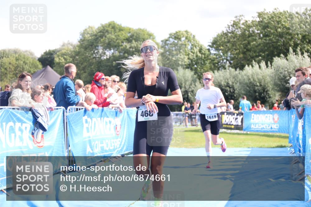 25.08.2024 - Elbe Triathlon Hamburg H.Heesch http://msf.ph/oto/6874661 25.08.2024 12:01:31 Ziel 468, 1619 meine-sportfotos.de