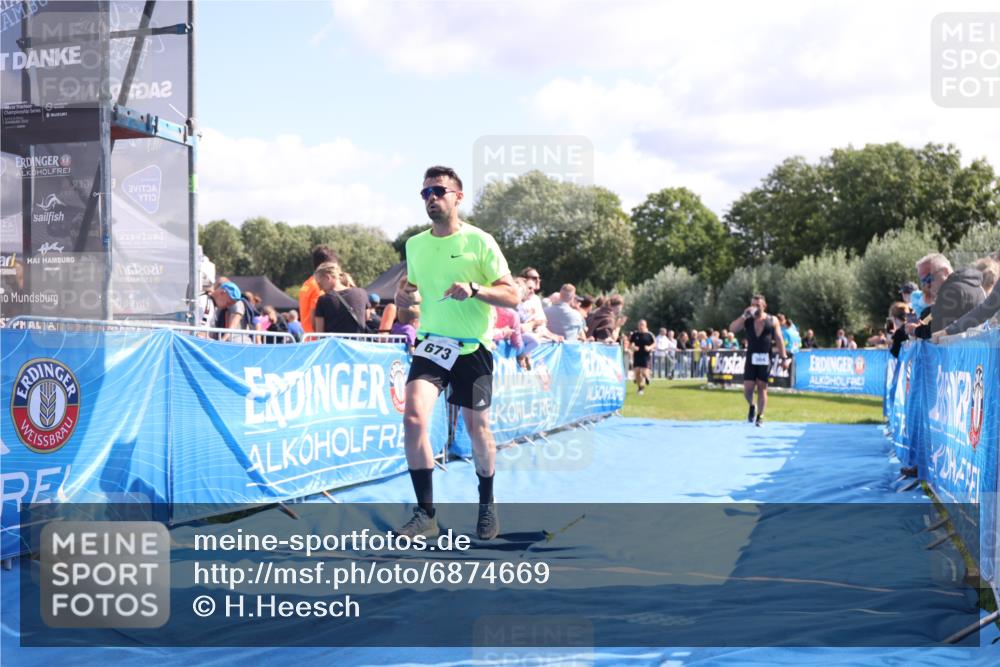 25.08.2024 - Elbe Triathlon Hamburg H.Heesch http://msf.ph/oto/6874669 25.08.2024 11:39:24 Ziel 304, 497, 673, 707, 1460 meine-sportfotos.de