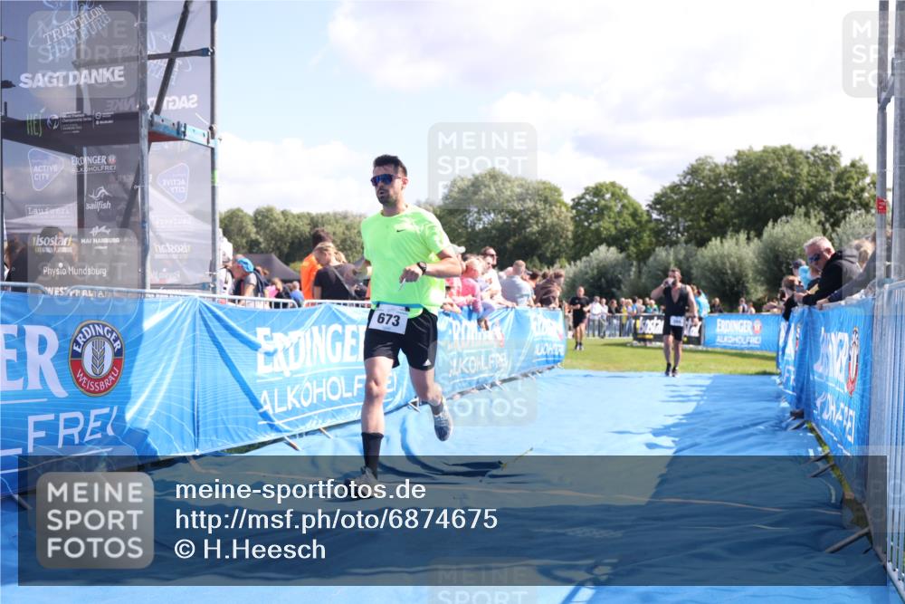25.08.2024 - Elbe Triathlon Hamburg H.Heesch http://msf.ph/oto/6874675 25.08.2024 11:39:25 Ziel 304, 497, 673, 707, 1460 meine-sportfotos.de