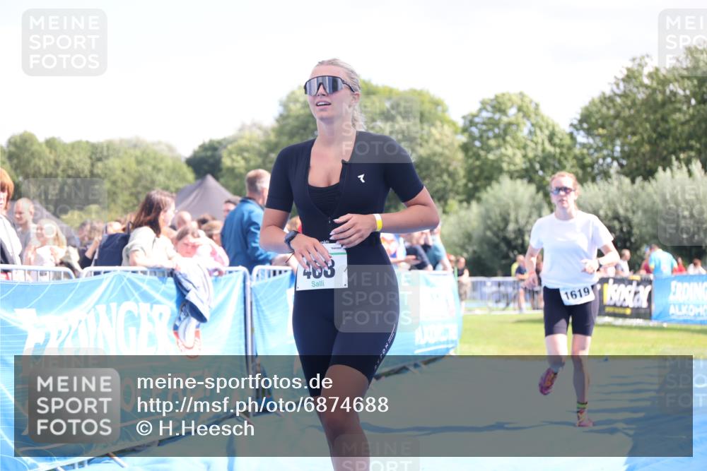 25.08.2024 - Elbe Triathlon Hamburg H.Heesch http://msf.ph/oto/6874688 25.08.2024 12:01:31 Ziel 468, 1619 meine-sportfotos.de