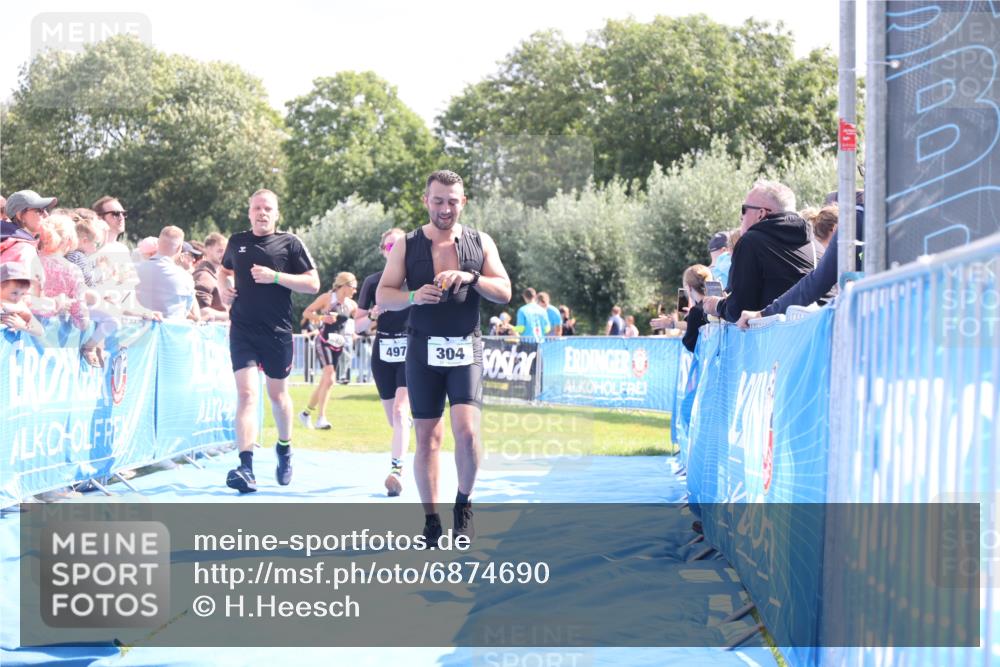 25.08.2024 - Elbe Triathlon Hamburg H.Heesch http://msf.ph/oto/6874690 25.08.2024 11:39:29 Ziel 304, 497, 673, 707 meine-sportfotos.de