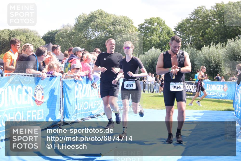 25.08.2024 - Elbe Triathlon Hamburg H.Heesch http://msf.ph/oto/6874714 25.08.2024 11:39:30 Ziel 304, 497, 673, 707 meine-sportfotos.de